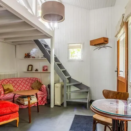 Superb Studio With Mezzanine And A Terrace - - Welkeys * פריז